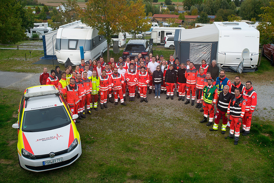 Gruppenfoto des MANV-Übungstages der BRK-Bereitschaften Rottal-Inn in Bayerbach